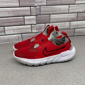 Nike Flex Runner 2 (PS) size 1.5Y University Red/black slip-on no tie